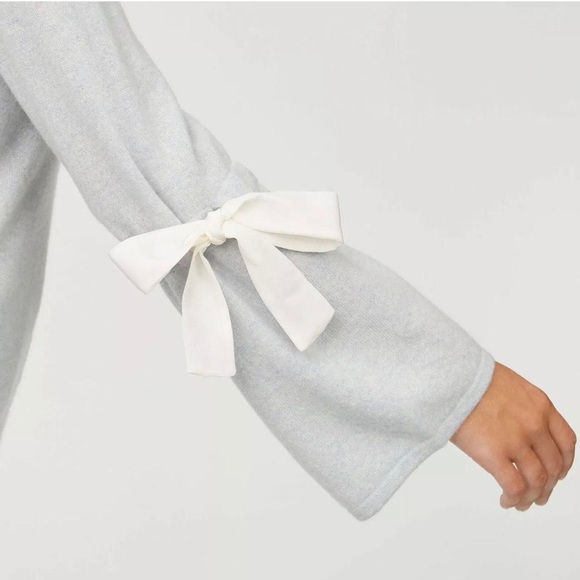 Club Monaco Xabrina Cashmere Sweater - Picture 5 of 9